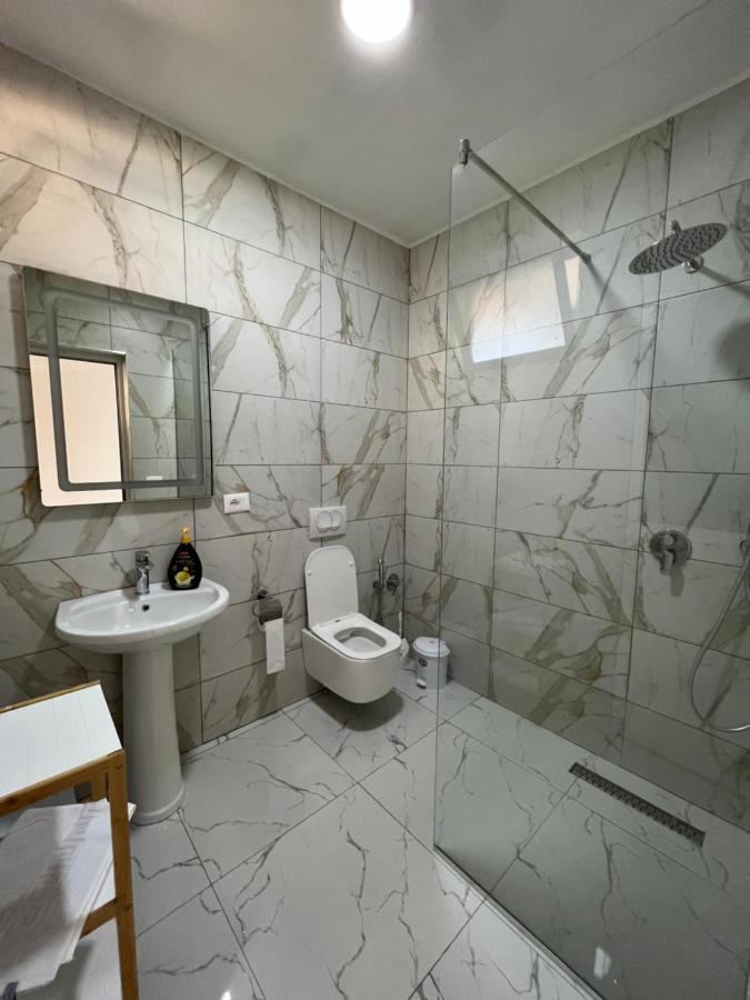 Restorant Hotel Xheni Shetaj المظهر الخارجي الصورة